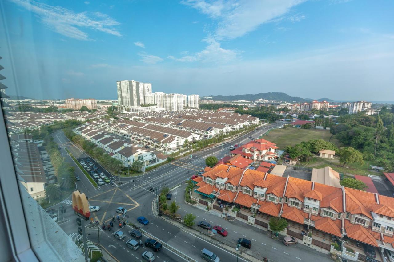 Cozy Home With Spectacular View Bayan Lepas Dış mekan fotoğraf